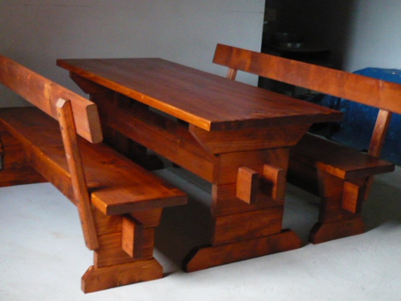 Lesene klopi in mize, vrtne garniture iz masivnega lesa